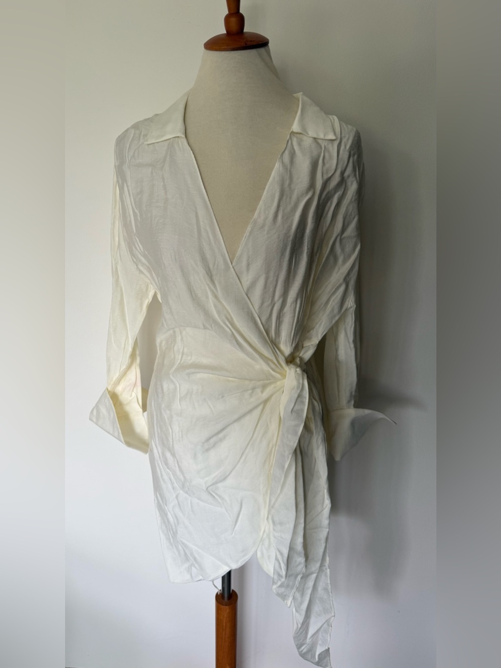 NWT Zara Ivory Wrap mini dress with Tie Waist